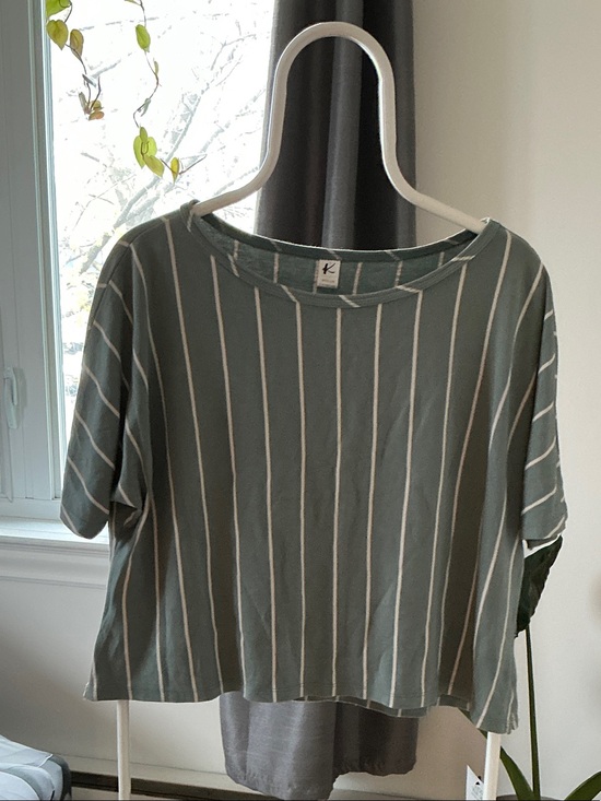 Kindred Tops - Casual Striped Top - Green/White